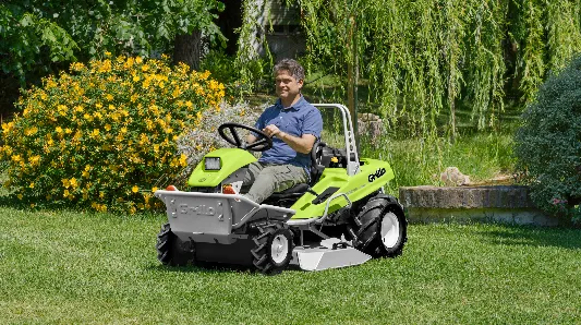 Tractores desbrozadores y cortacéspedes